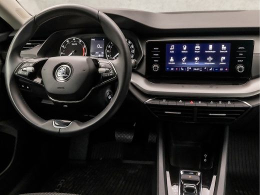 Skoda Octavia 1.0 e-TSI Sport Automaat (APPLE CARPLAY, GROOT NAVI, CAMERA, GETINT GLAS, SPORTSTOELEN, STOELVERW... ActivLease financial lease
