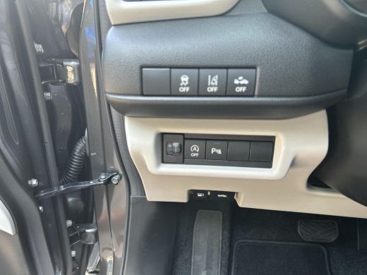 Suzuki Swift 1.2 Select Smart Hybrid ActivLease financial lease