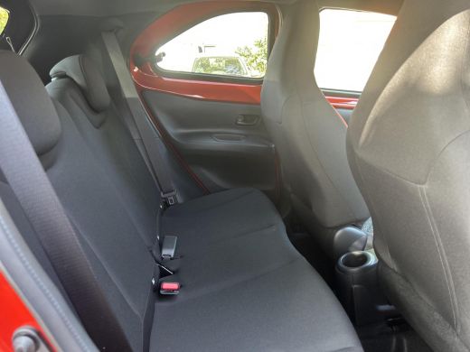 Toyota Aygo 1.0 VVT-i S-CVT Pulse ActivLease financial lease