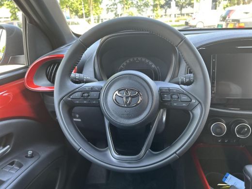 Toyota Aygo 1.0 VVT-i S-CVT Pulse ActivLease financial lease