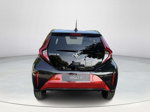 Toyota Aygo 1.0 VVT-i S-CVT Pulse ActivLease financial lease