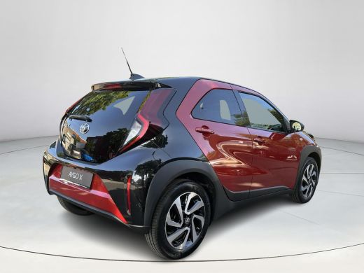 Toyota Aygo 1.0 VVT-i S-CVT Pulse ActivLease financial lease