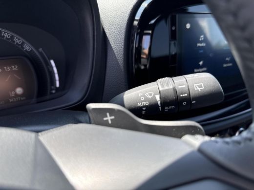 Toyota Aygo 1.0 VVT-i S-CVT Pulse | Navigatie | Apple CarPlay/Android auto | Achteruitrijcamera | Verwarmde v... ActivLease financial lease