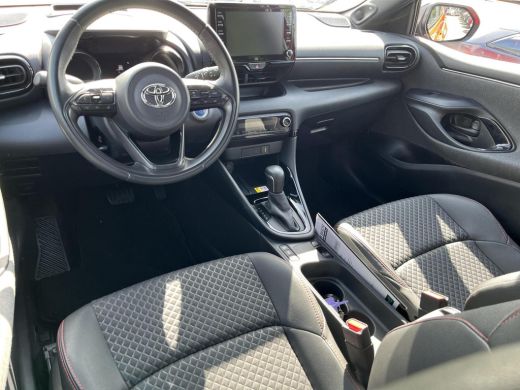 Toyota Yaris 1.5 Hybrid Executive | All-in prijs | Automaat | Adaptive cruise control | Apple/android auto ActivLease financial lease