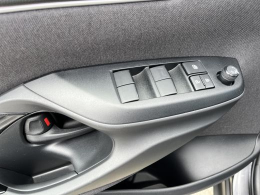 Toyota Yaris Cross 1.5 Hybrid Dynamic | All-in prijs | Automaat | Adaptive cruise control | Apple/android auto ActivLease financial lease
