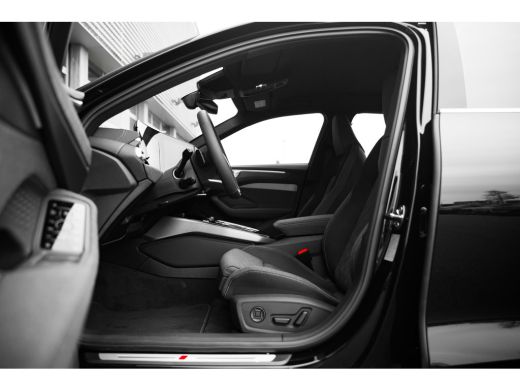 Audi A6 Avant S edition | Adaptive air suspension | Adaptive cruise control | Airconditioning 4-zones ActivLease financial lease