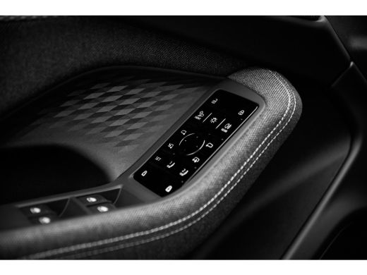 Audi A6 Avant S edition | Adaptive air suspension | Adaptive cruise control | Airconditioning 4-zones ActivLease financial lease