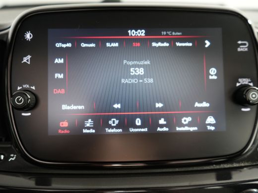 Fiat 500C 1.0 Hybrid Dolcevita | Achterbank in delen neerklapbaar | Airco | Audio installatie ActivLease financial lease