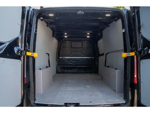 Ford Transit Custom 300 2.0 TDCI L2H1 Trail | Trekhaak | laadruimte betimmerd | Apple Carplay/Android Auto | Stoel ve... ActivLease financial lease