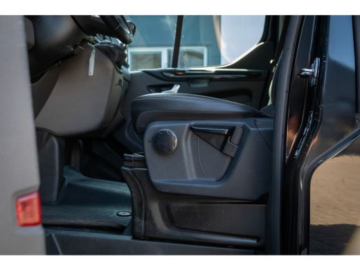 Ford Transit Custom 300 2.0 TDCI L2H1 Trail | Trekhaak | laadruimte betimmerd | Apple Carplay/Android Auto | Stoel ve... ActivLease financial lease