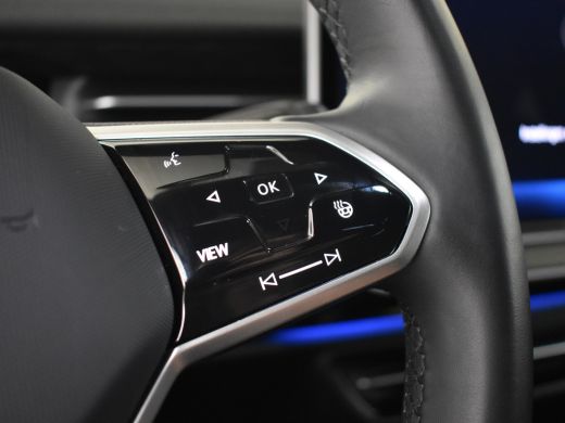Volkswagen ID.7 Pro Business 77 kWh 286PK | Head up display  360 camera | Trekhaak | Warmte pomp | Elektrische vo... ActivLease financial lease