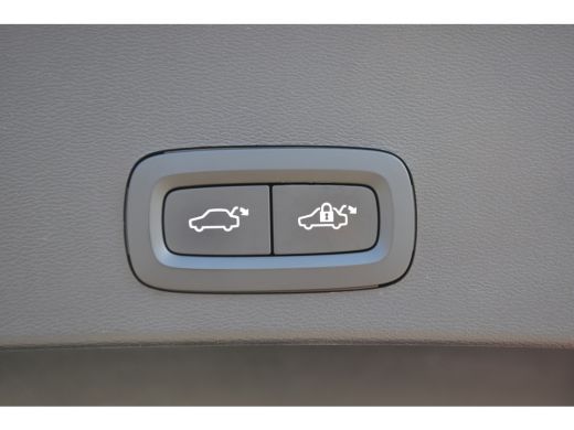 Volvo  XC40 1.5 T2 Business Pro | 19'' | HarmanKardon | Voorruitverw. | Intellisafe! ActivLease financial lease