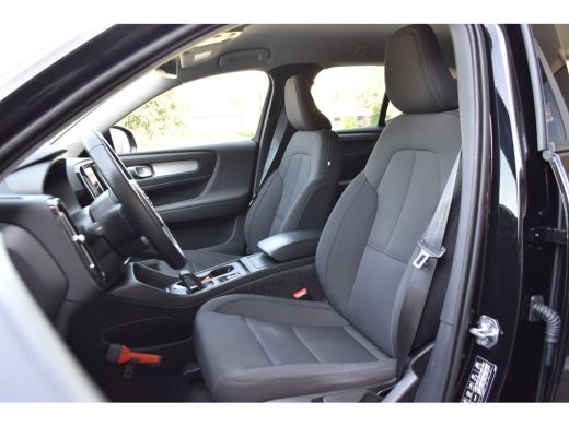 Volvo  XC40 1.5 T2 Business Pro | 19'' | HarmanKardon | Voorruitverw. | Intellisafe! ActivLease financial lease
