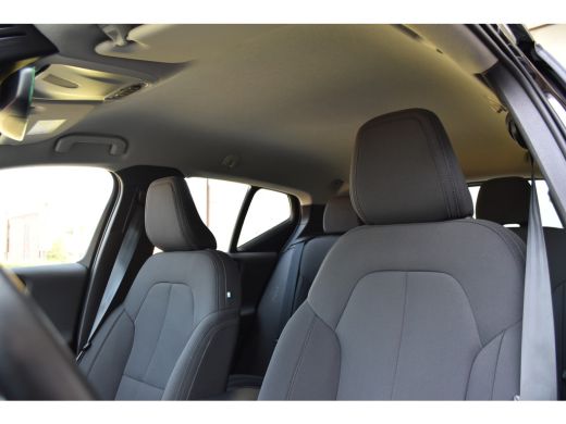 Volvo  XC40 1.5 T2 Business Pro | 19'' | HarmanKardon | Voorruitverw. | Intellisafe! ActivLease financial lease