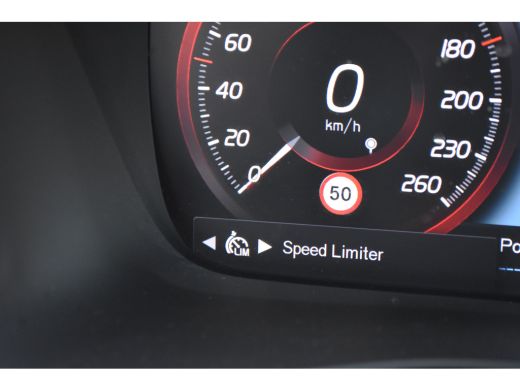 Volvo  XC40 1.5 T2 Business Pro | 19'' | HarmanKardon | Voorruitverw. | Intellisafe! ActivLease financial lease