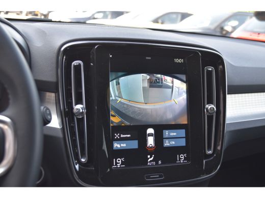 Volvo  XC40 1.5 T2 Business Pro | 19'' | HarmanKardon | Voorruitverw. | Intellisafe! ActivLease financial lease