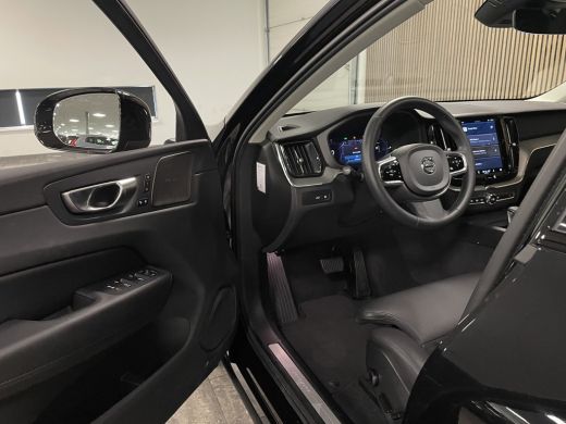 Volvo  XC60 T8 AWD Recharge Ultimate Dark | Luchtvering | 455pk | Trekhaak | 360° Camera | Head-Up Display | ... ActivLease financial lease