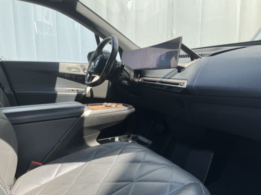 BMW iX xDrive50 High Executive 112 kWh Laser B&W Pano.dak Trekhaak M-sport ActivLease financial lease