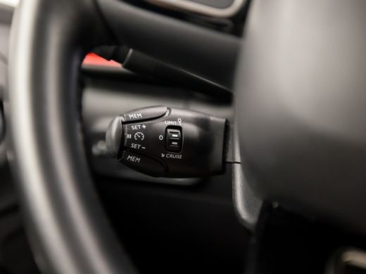 Citroën C3 1.2 PureTech S&S Feel Edition (APPLE CARPLAY, GROOT NAVI, CAMERA, GETINT GLAS, SPORTSTOELEN, PARK... ActivLease financial lease