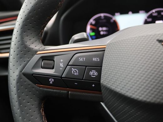 CUPRA Formentor 1.4 e-Hybrid Business 204PK DSG full led, adaptive cruise met travel assist, keyless, stuur-stoel... ActivLease financial lease