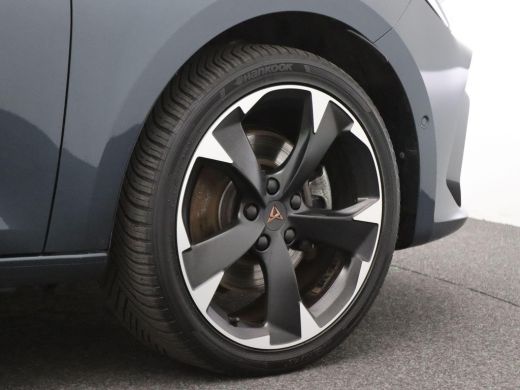 CUPRA Leon Sportstourer 1.4 e-Hybrid Business 204PK DSG Achteruitrijcamera, Adaptieve Cruise Controle, Stoel-Stuurverwarm... ActivLease financial lease