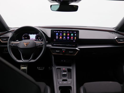 CUPRA Leon Sportstourer 1.4 e-Hybrid Business 204PK DSG Achteruitrijcamera, Adaptieve Cruise Controle, Stoel-Stuurverwarm... ActivLease financial lease
