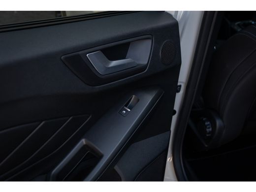 Ford Focus 1.0 EcoBoost Hybrid Active X Business | Trekhaak | Camera | Winterpakket | Apple Carplay/Android ... ActivLease financial lease