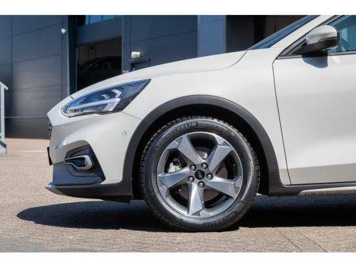 Ford Focus 1.0 EcoBoost Hybrid Active X Business | Trekhaak | Camera | Winterpakket | Apple Carplay/Android ... ActivLease financial lease