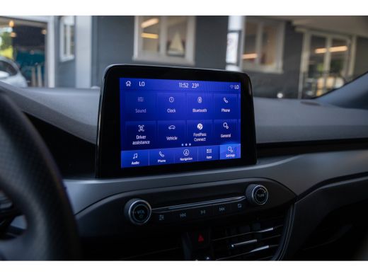 Ford Focus 1.0 EcoBoost Hybrid ST Line Style | Winterpakket | Navigatie | Camera | Apple Carplay/Android Aut... ActivLease financial lease