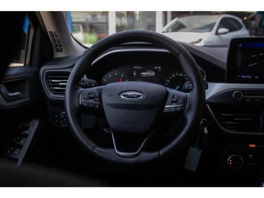 Ford Focus 1.0 EcoBoost Trend Edition Business | Stoel/stuur/voorruit verwarming | Achteruitrijcamera | Appl... ActivLease financial lease