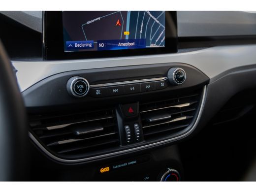 Ford Focus 1.0 EcoBoost Trend Edition Business | Stoel/stuur/voorruit verwarming | Achteruitrijcamera | Appl... ActivLease financial lease