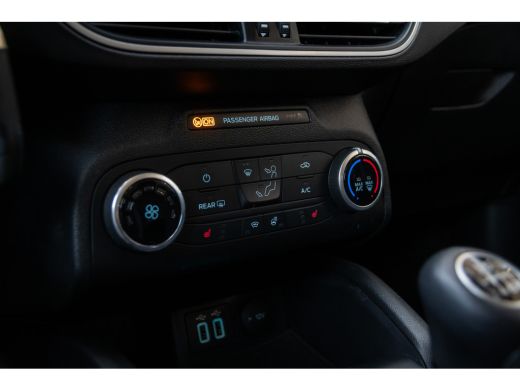 Ford Focus 1.0 EcoBoost Trend Edition Business | Stoel/stuur/voorruit verwarming | Achteruitrijcamera | Appl... ActivLease financial lease