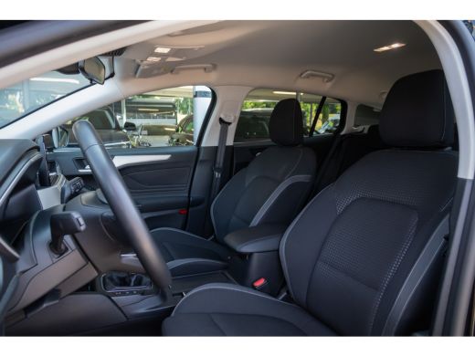 Ford Focus 1.0 EcoBoost Trend Edition Business | Stoel/stuur/voorruit verwarming | Achteruitrijcamera | Appl... ActivLease financial lease