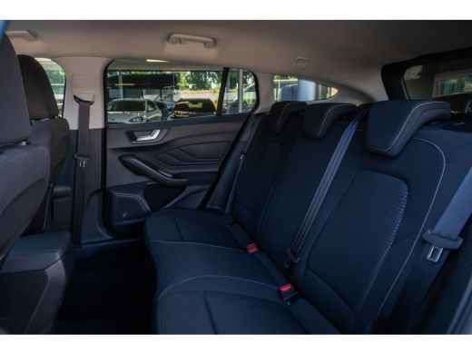 Ford Focus 1.0 EcoBoost Trend Edition Business| Stuur/stoel/voorruit verwarming | Camera | Apple Carplay/And... ActivLease financial lease