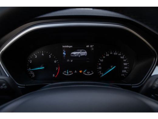 Ford Focus 1.0 EcoBoost Trend Edition Business| Stuur/stoel/voorruit verwarming | Camera | Apple Carplay/And... ActivLease financial lease