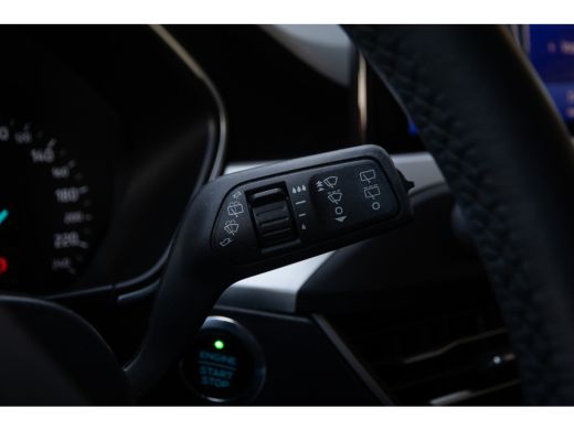 Ford Focus 1.0 EcoBoost Trend Edition Business| Stuur/stoel/voorruit verwarming | Camera | Apple Carplay/And... ActivLease financial lease