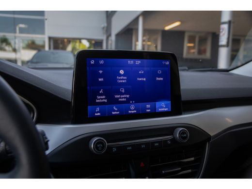 Ford Focus 1.0 EcoBoost Trend Edition Business| Stuur/stoel/voorruit verwarming | Camera | Apple Carplay/And... ActivLease financial lease