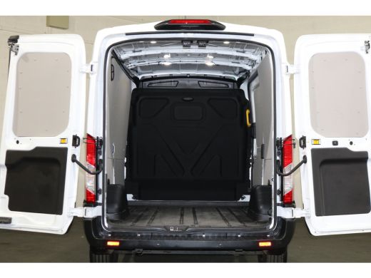 Ford Transit 2.0 TDCI 130pk Automaat L2 H2 Black Edition ActivLease financial lease