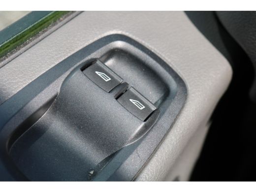 Ford Transit 2.0 TDCI 130pk Automaat L2 H2 Black Edition ActivLease financial lease