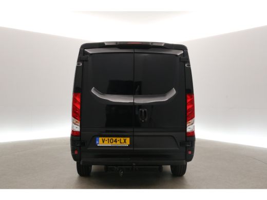 Iveco Daily 2.3 300 L1H1 3500KG Trekgew. Trekhaak Airco 3 Persoons Elektrpakket Schuifdeur ActivLease financial lease