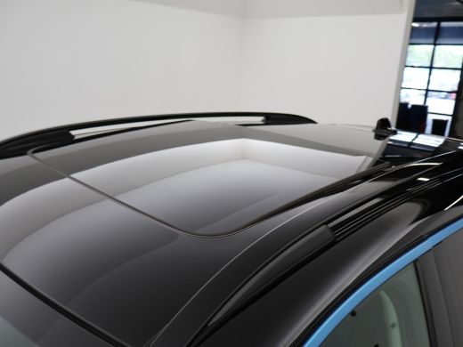 Lynk & Co 01 1.5 AUT. + 1800 KG TREKHAAK | ADAPTIVE CRUISE | PANORAMA | LED | CAMERA | CARPLAY | STOELVERWARMING ActivLease financial lease