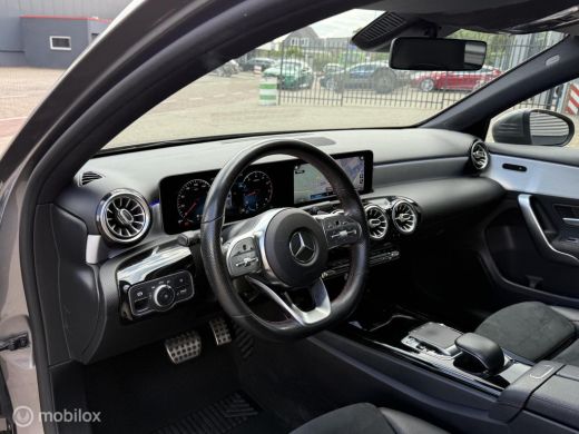 Mercedes-Benz A-Klasse 200 Business Solution AMG-PAKKET PANODAK ActivLease financial lease