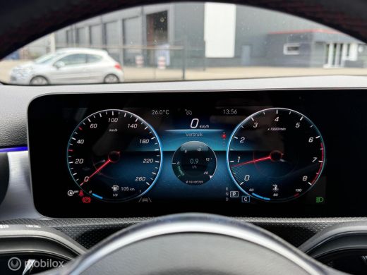 Mercedes-Benz A-Klasse 200 Business Solution AMG-PAKKET PANODAK ActivLease financial lease