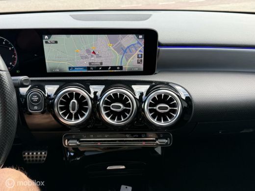 Mercedes-Benz A-Klasse 200 Business Solution AMG-PAKKET PANODAK ActivLease financial lease