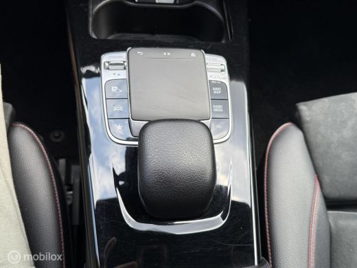 Mercedes-Benz A-Klasse 200 Business Solution AMG-PAKKET PANODAK ActivLease financial lease