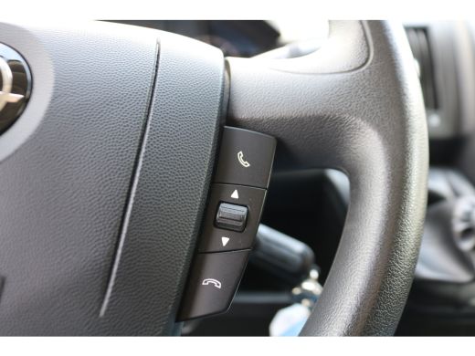 Opel Movano 2.2D 140pk L4 H2 Airco Navigatie Camera ActivLease financial lease
