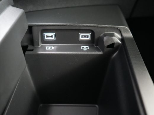 Peugeot 3008 1.2 plug-in Hybrid 195 Allure | 360 Camera | 7,4 kW lader | Afneembare Trekhaak ActivLease financial lease