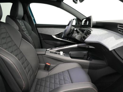 Peugeot 3008 1.2 plug-in Hybrid 195 Allure | 360 Camera | 7,4 kW lader | Afneembare Trekhaak ActivLease financial lease