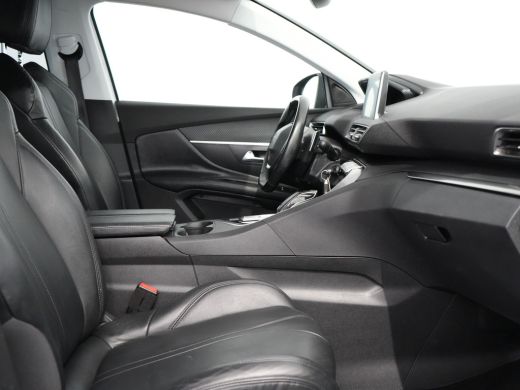Peugeot 5008 1.2 PureTech Blue Lease Executive Automaat | 2 stoelen op derde rij | Achteruitrijcamera | Cruise... ActivLease financial lease