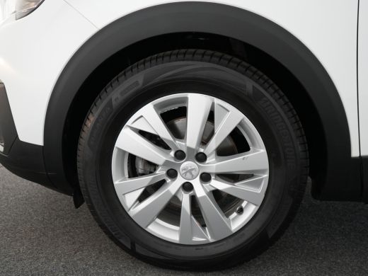 Peugeot 5008 1.2 PureTech Blue Lease Executive Automaat | 2 stoelen op derde rij | Achteruitrijcamera | Cruise... ActivLease financial lease